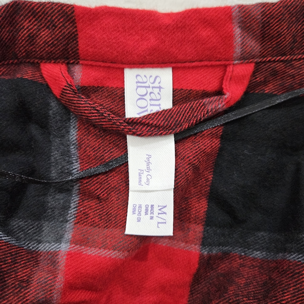 stars above Plaid Robe in Red & Black Women’s Size M/L - Picture 4 of 6